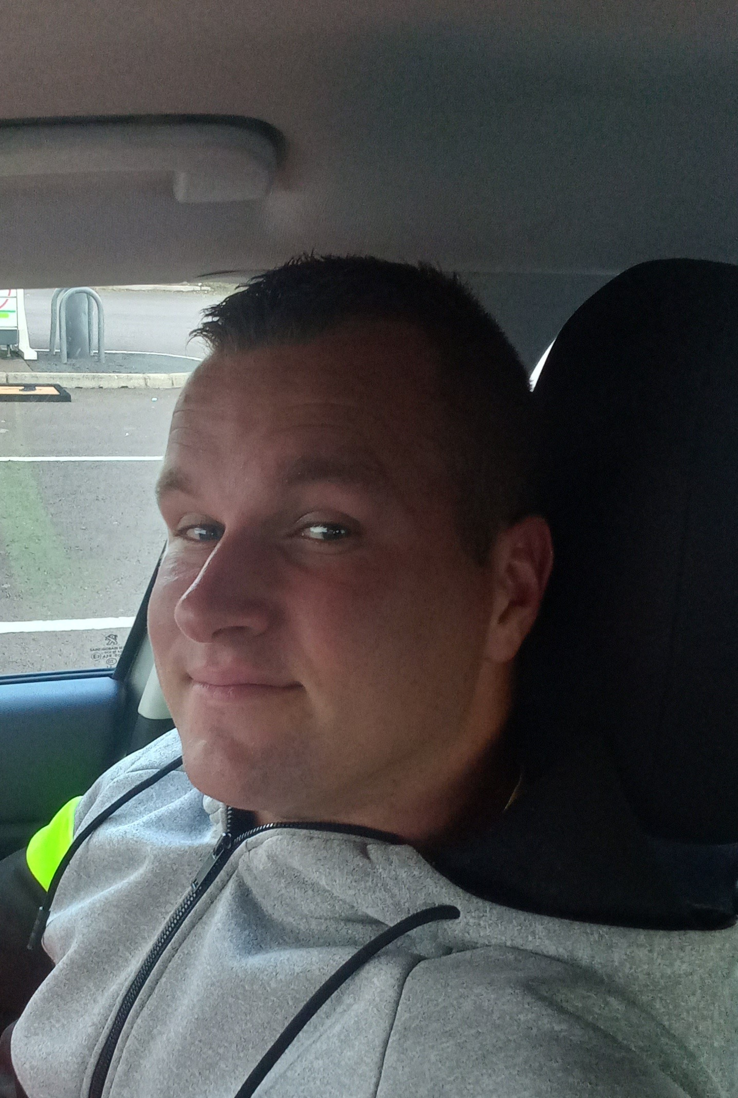 Elyahou - Schmitten (Albula) - Grisons | Rencontre Discrète