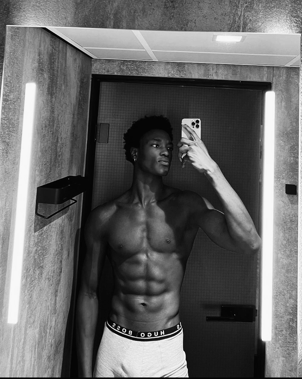 Amirouche - St-Sulpice VD - Vaud | Rencontre Discrète