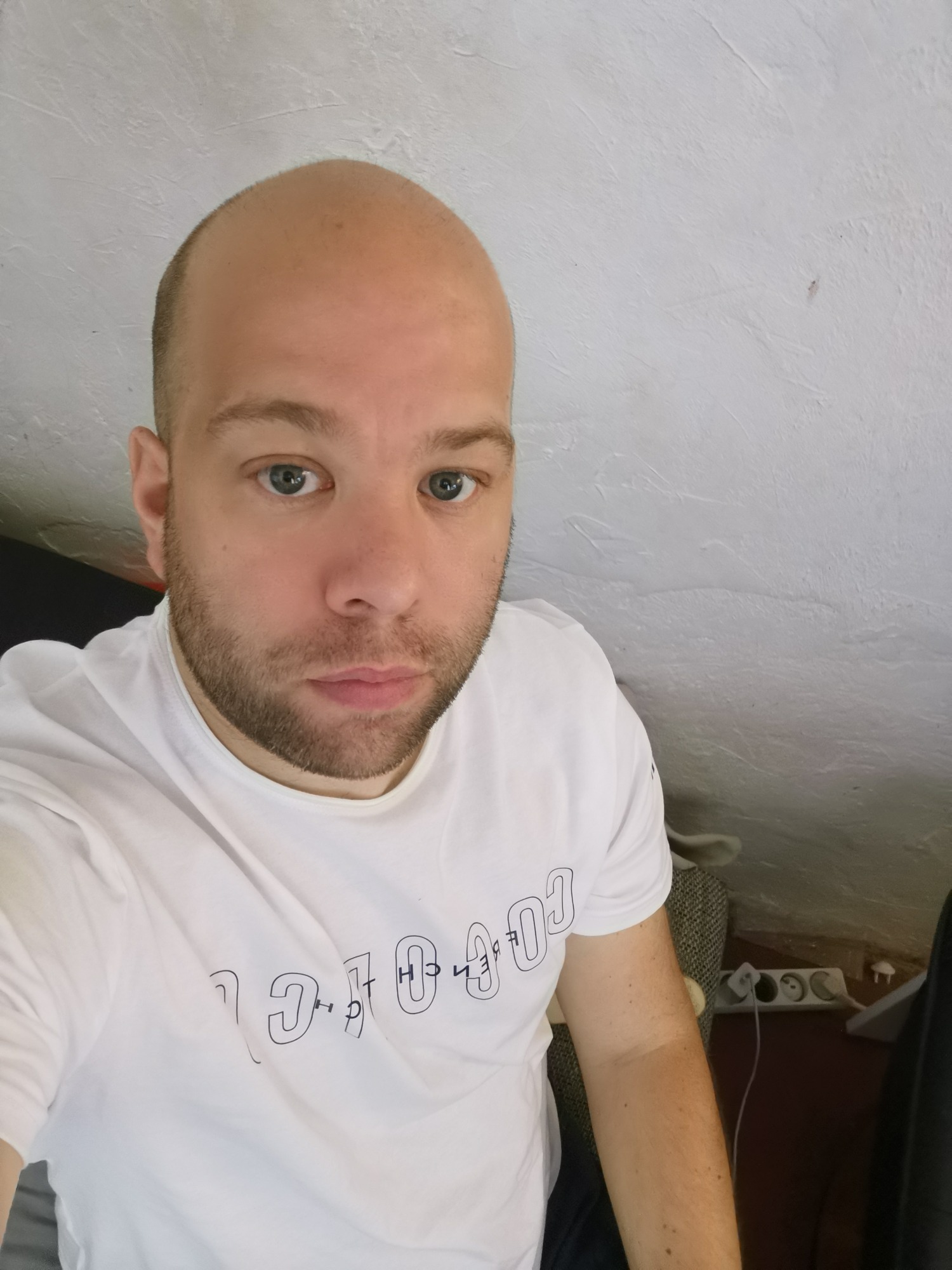 Yousri - Anet - Berne | Rencontre Discrète