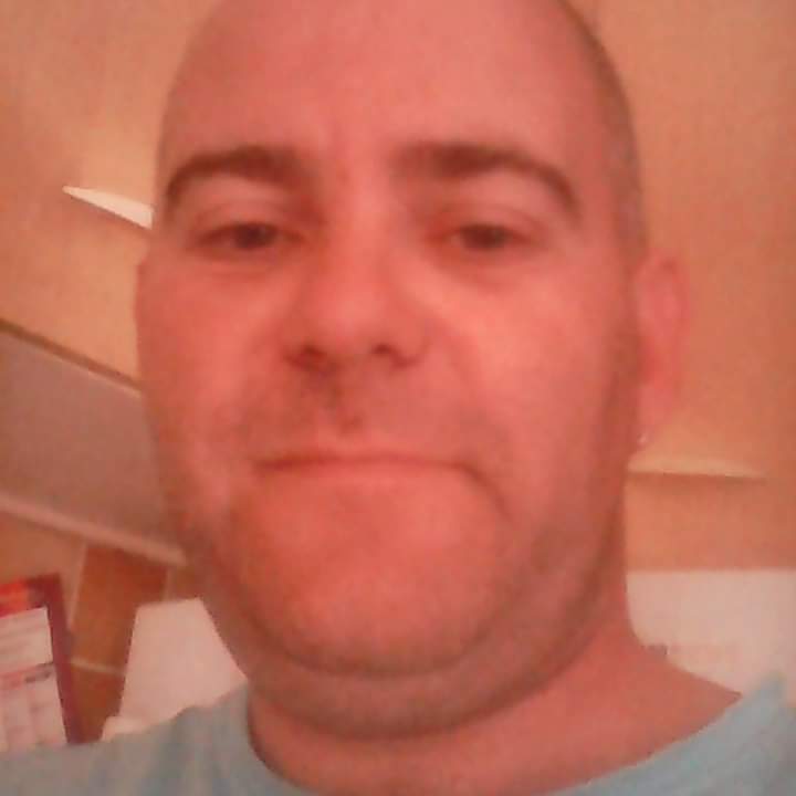 Andreas - Dickbuch - Zurich | Rencontre Discrète