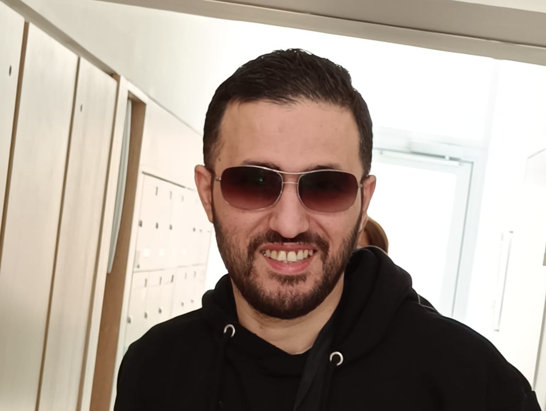 Orhan - Auswil - Berne | Rencontre Discrète