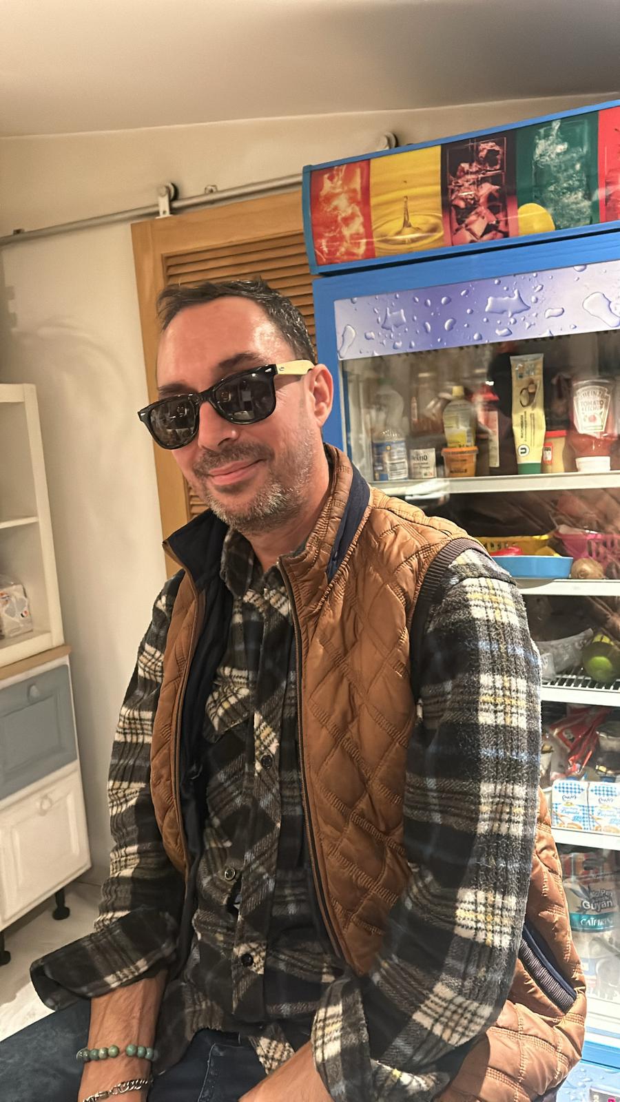 Nestor - Münchenwiler - Berne | Rencontre Discrète