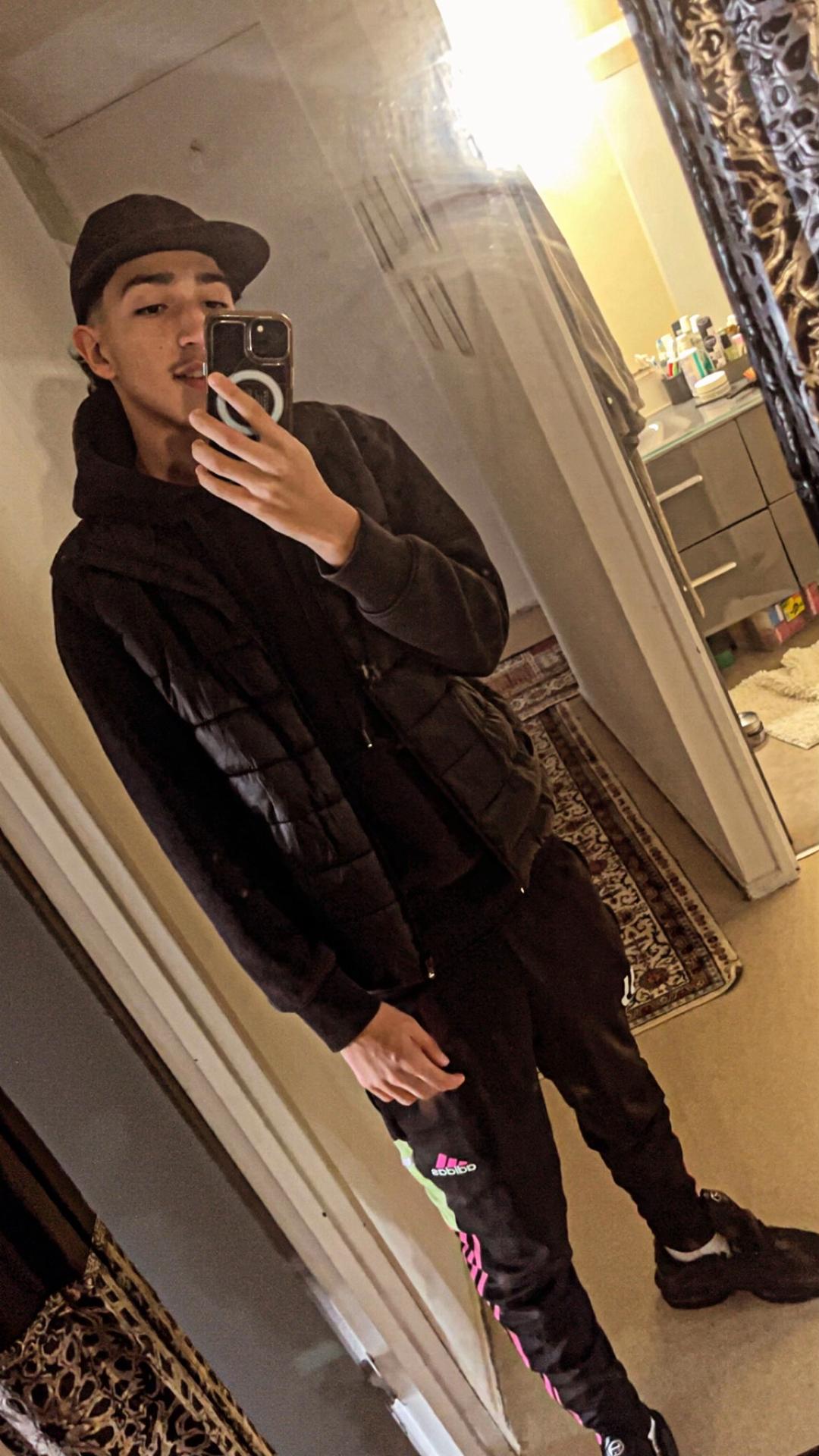 Shakil - Le Vaud - Vaud | Rencontre Discrète