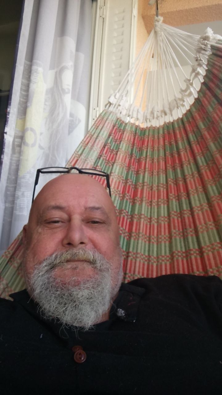 Malwenn - Gimel - Vaud | Rencontre Discrète