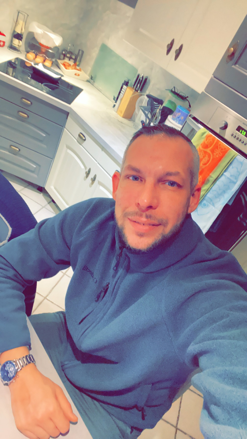 Thibo - Hinterkappelen - Berne | Rencontre Discrète