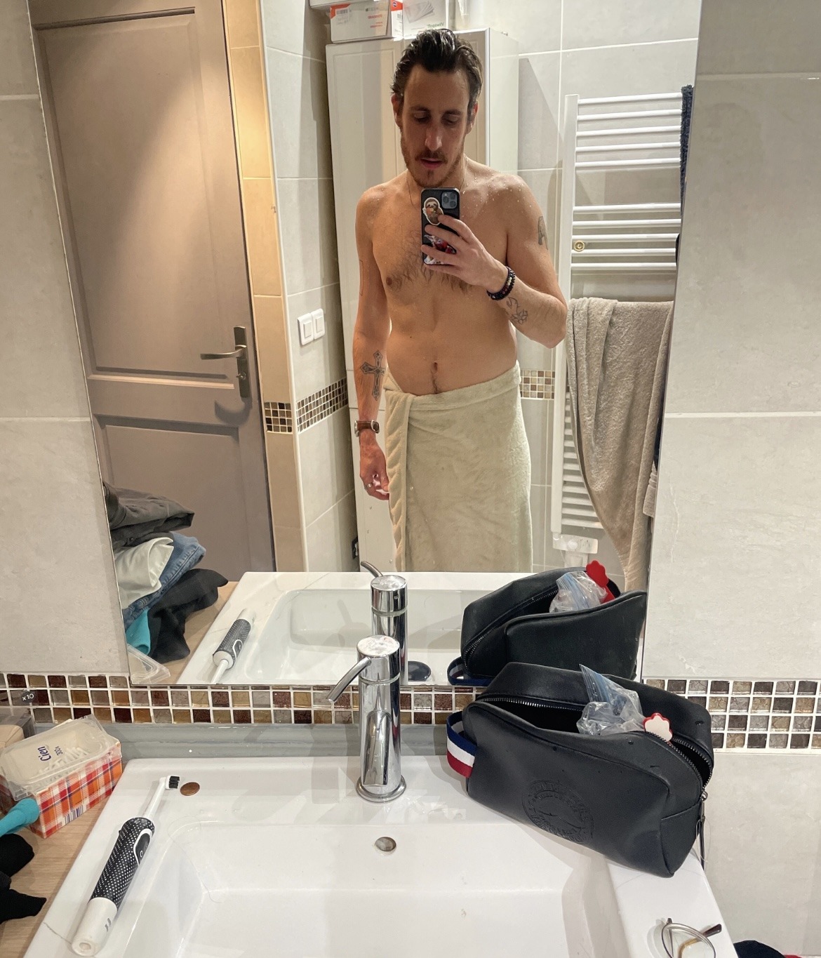 Khalifa - Birrwil - Argovie | Rencontre Discrète