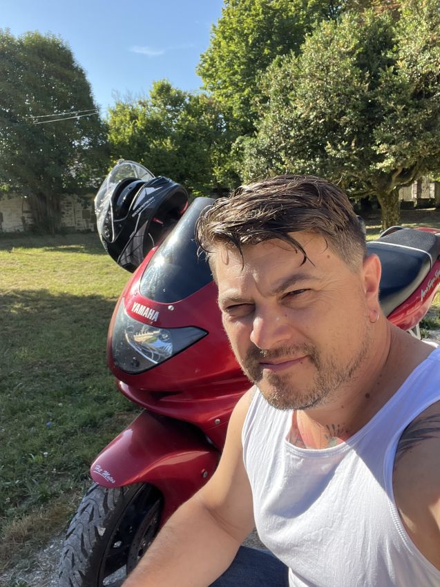 Massis - Faoug - Vaud | Rencontre Discrète