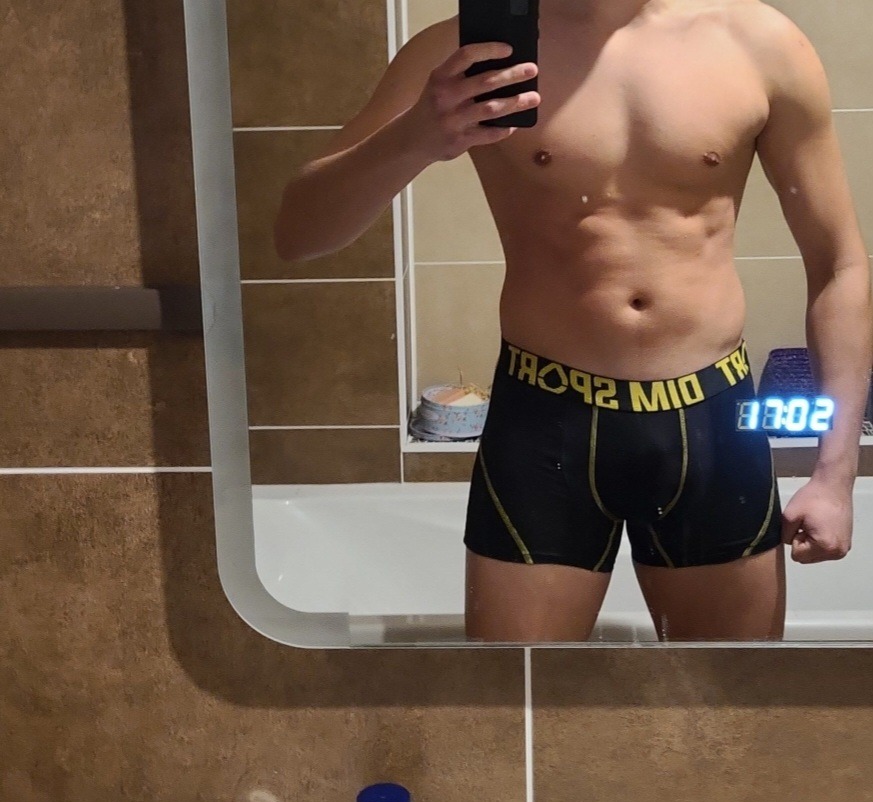 Shay - Boll - Berne | Rencontre Discrète