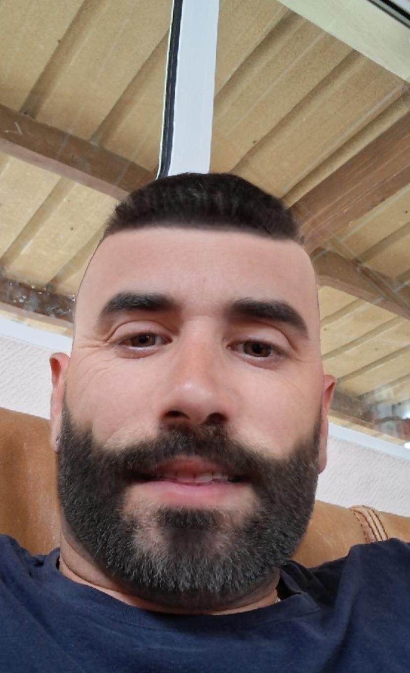 Lotfi - Oberbipp - Berne | Rencontre Discrète