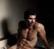 Ahcene - Menzonio - Tessin | Rencontre Discrète