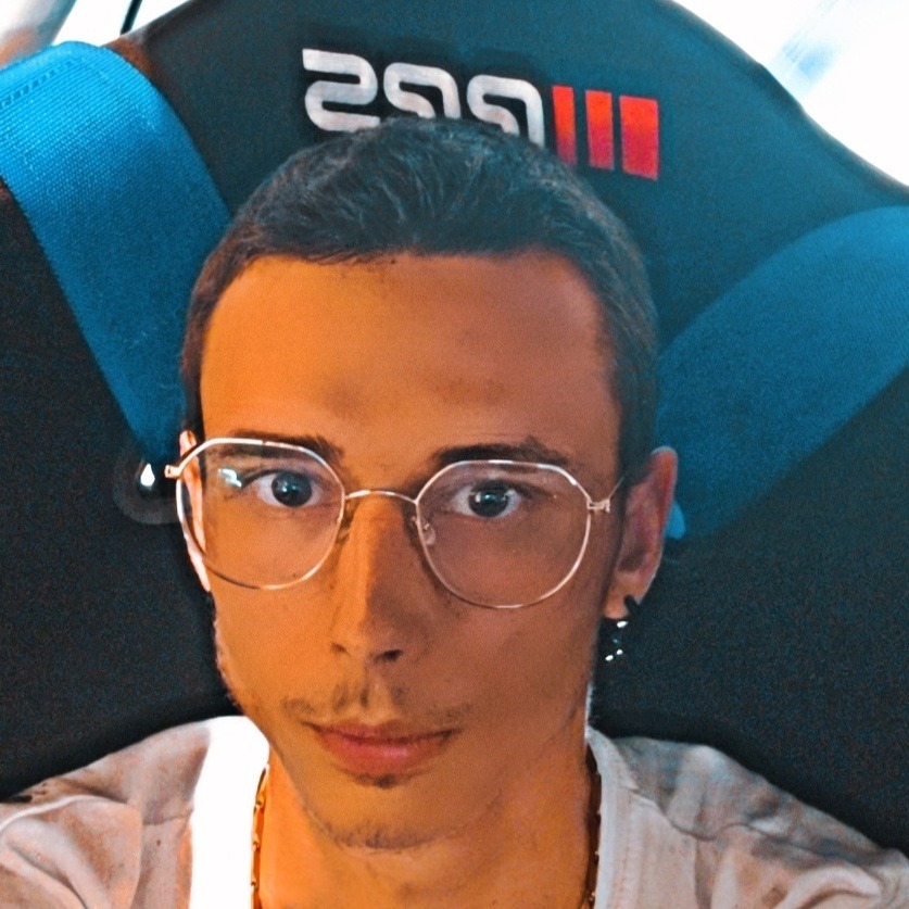 Costantino - Auboranges - Fribourg | Rencontre Discrète