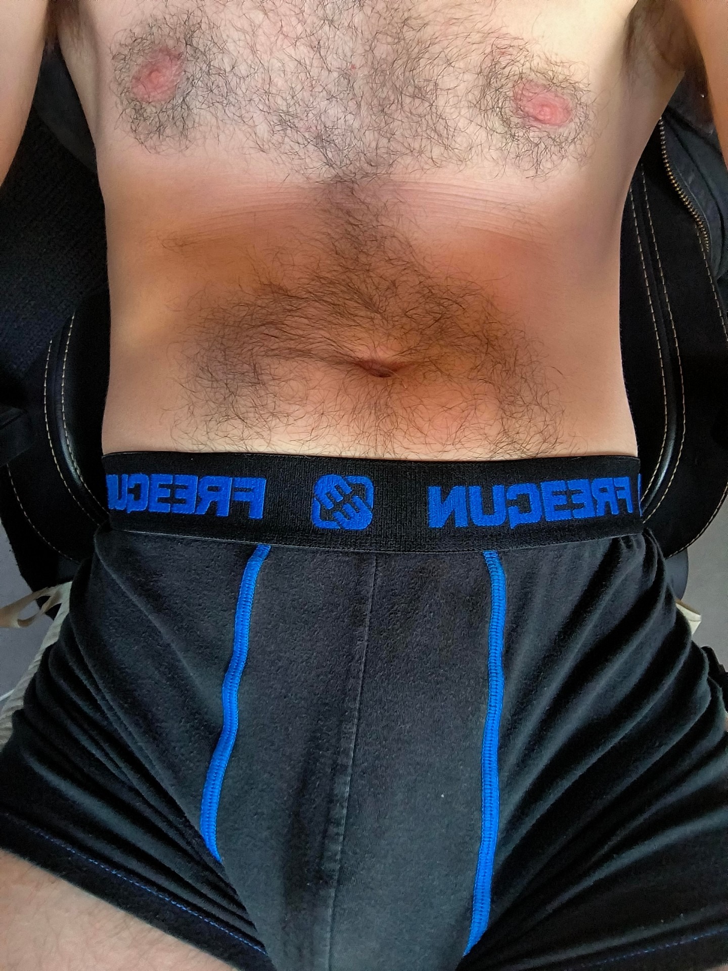 Nazir - Lamboing - Berne | Rencontre Discrète